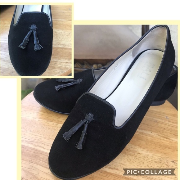 Woman's Suede Black‎ Loafer - Picture 2 of 4